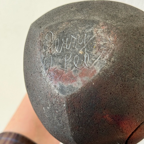 Vintage Signed Jerry Lee Organic Minimalist Raku Vase or Object - Picture 6 of 9